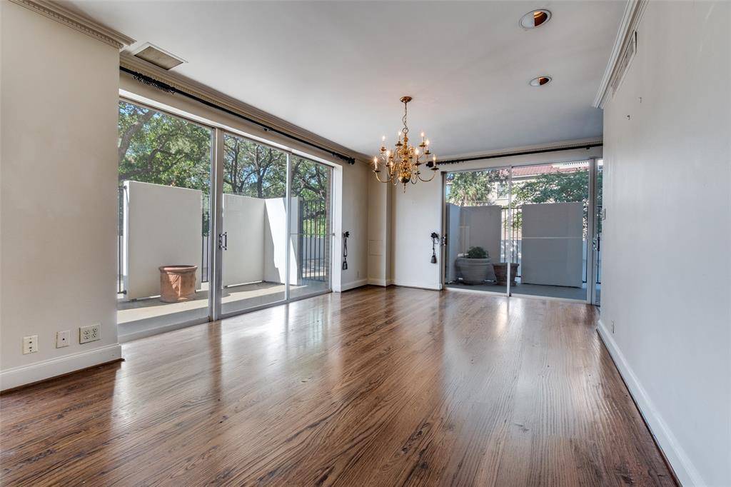 Dallas, TX 75219,3601 Turtle Creek Boulevard #T3