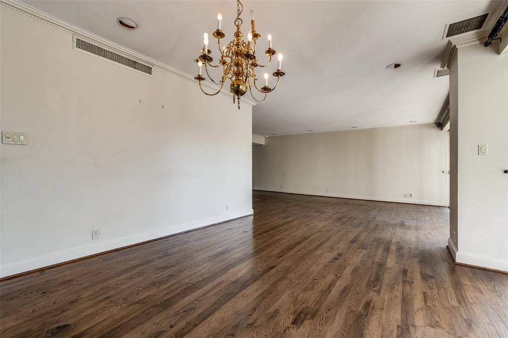 Dallas, TX 75219,3601 Turtle Creek Boulevard #T3