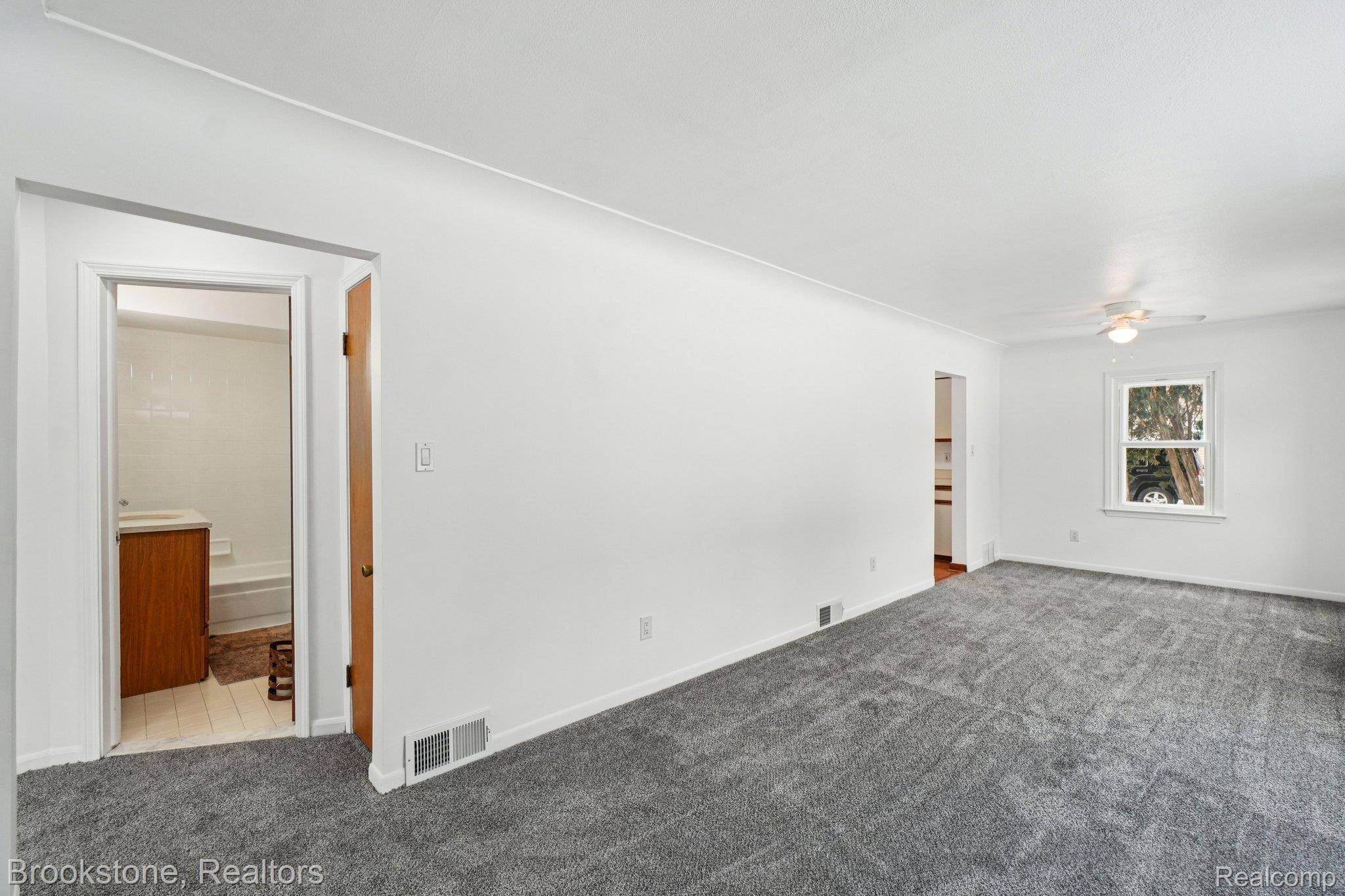 Waterford, MI 48327,5729 Graves ST