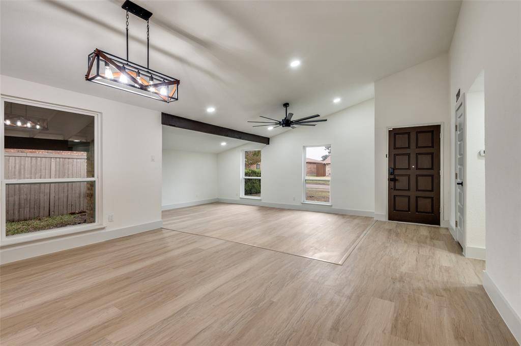 Dallas, TX 75228,8517 Van Pelt Drive