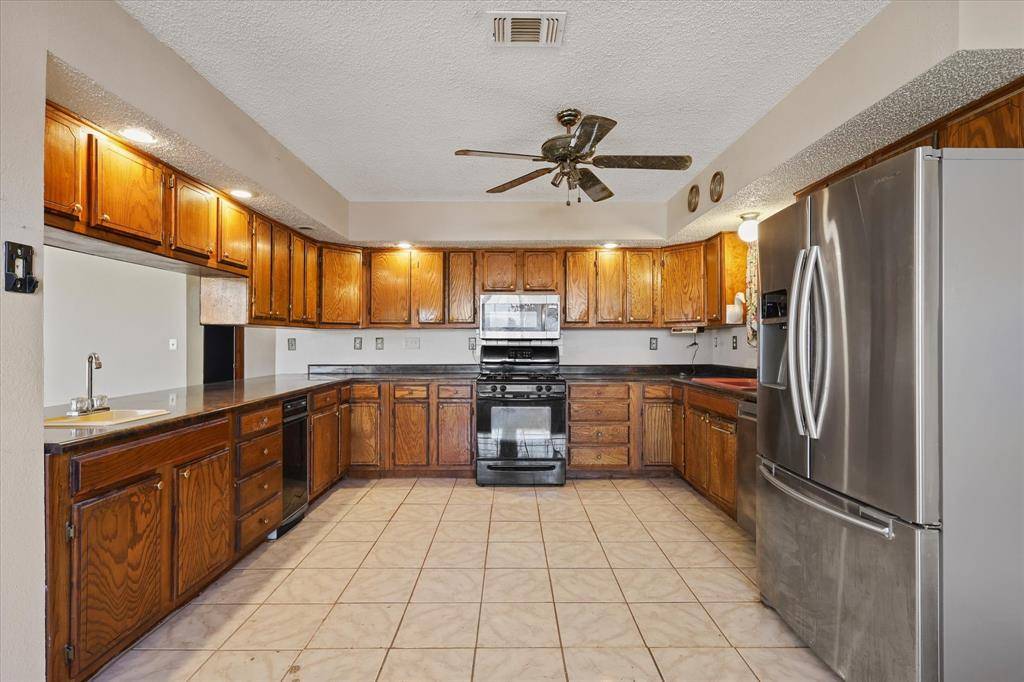 Rhome, TX 76078,531 Private Road 4721