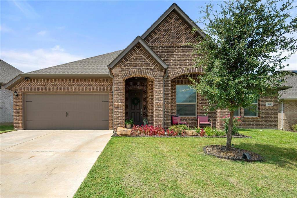 Kennedale, TX 76060,1308 Tucker Lane
