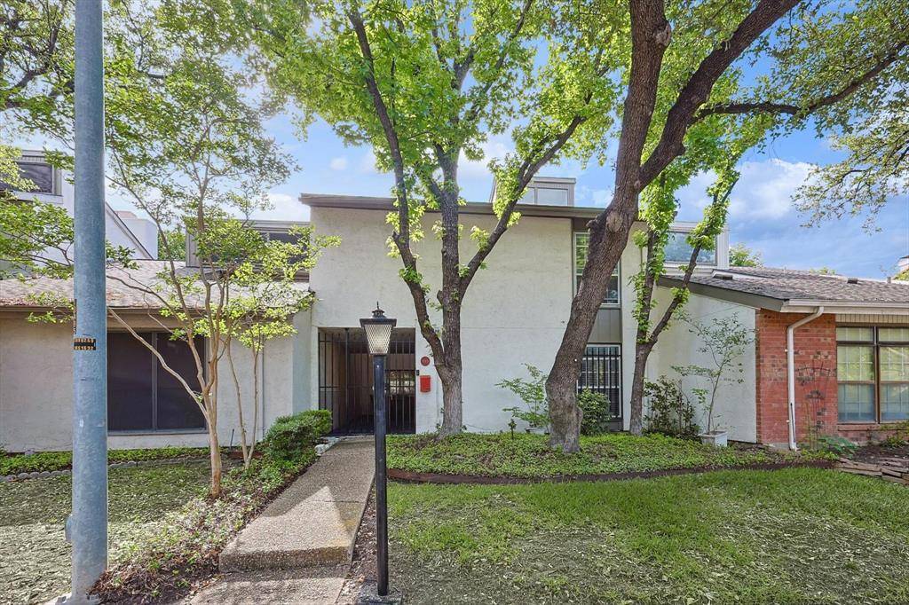 Dallas, TX 75243,9801 Smokefeather Lane