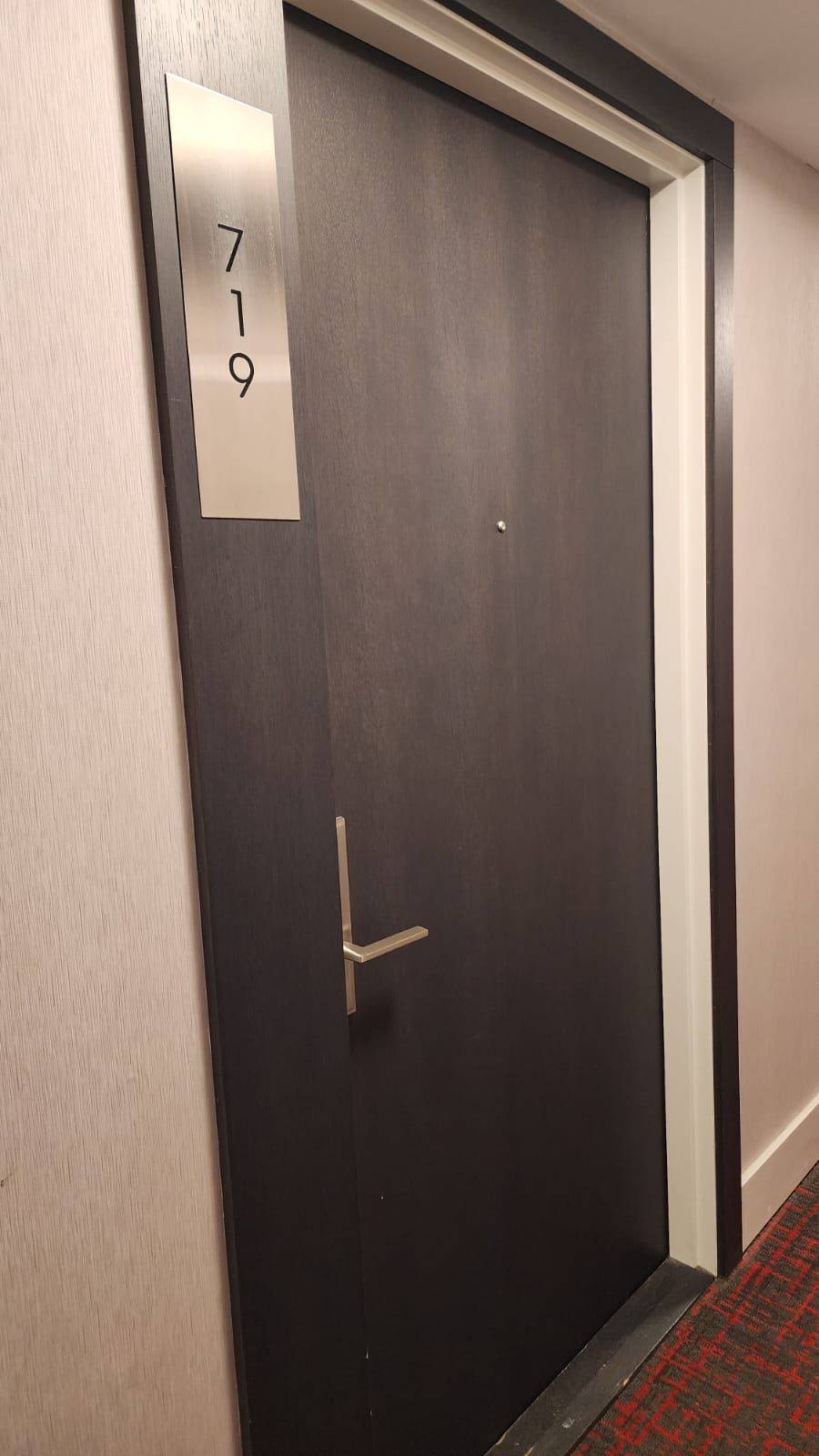 Toronto C06, ON M3H 0E2,38 Monte Kwinter CT #719