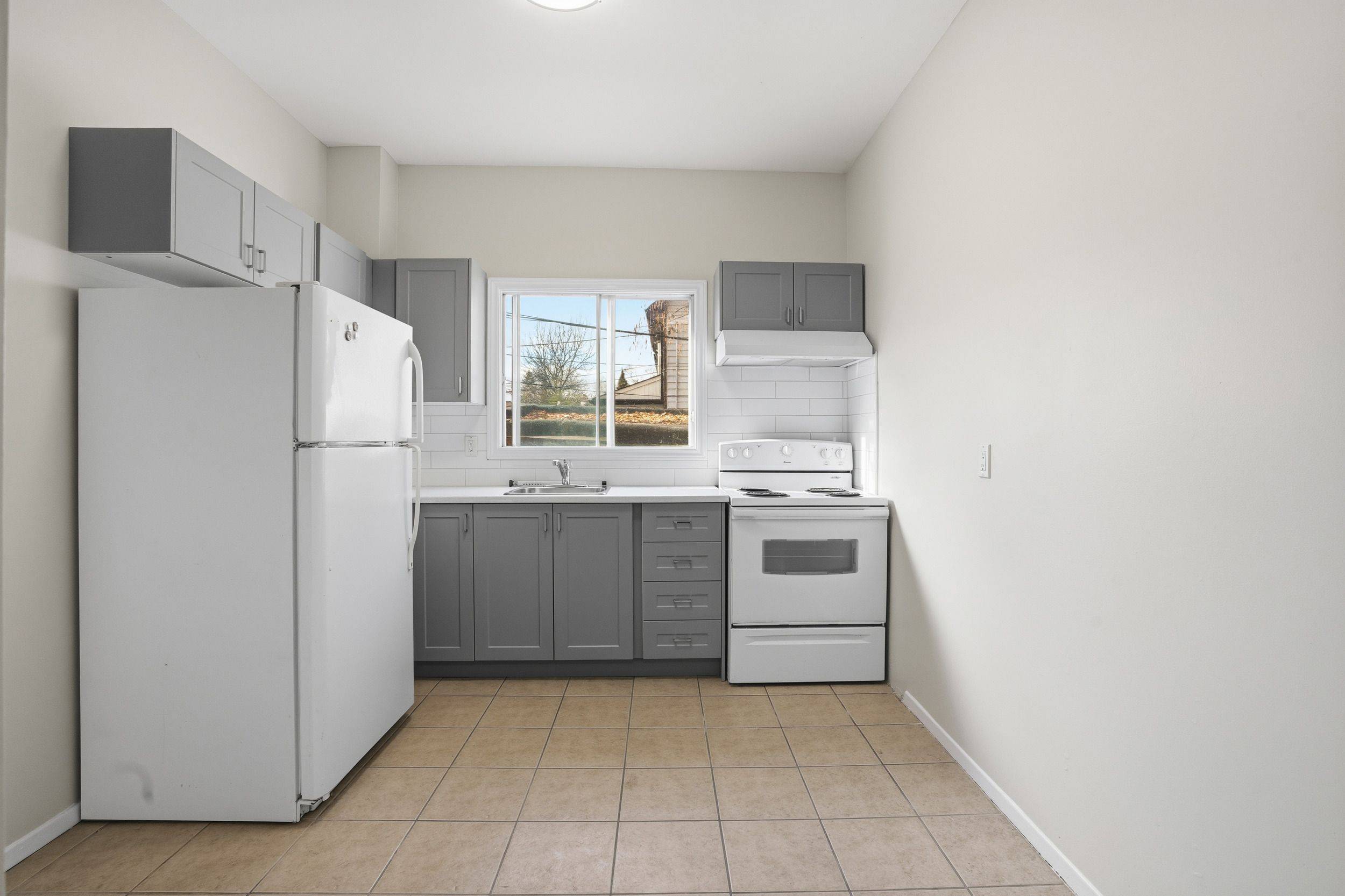 Toronto E03, ON M4J 3P1,82 Donlands AVE #Apt 2