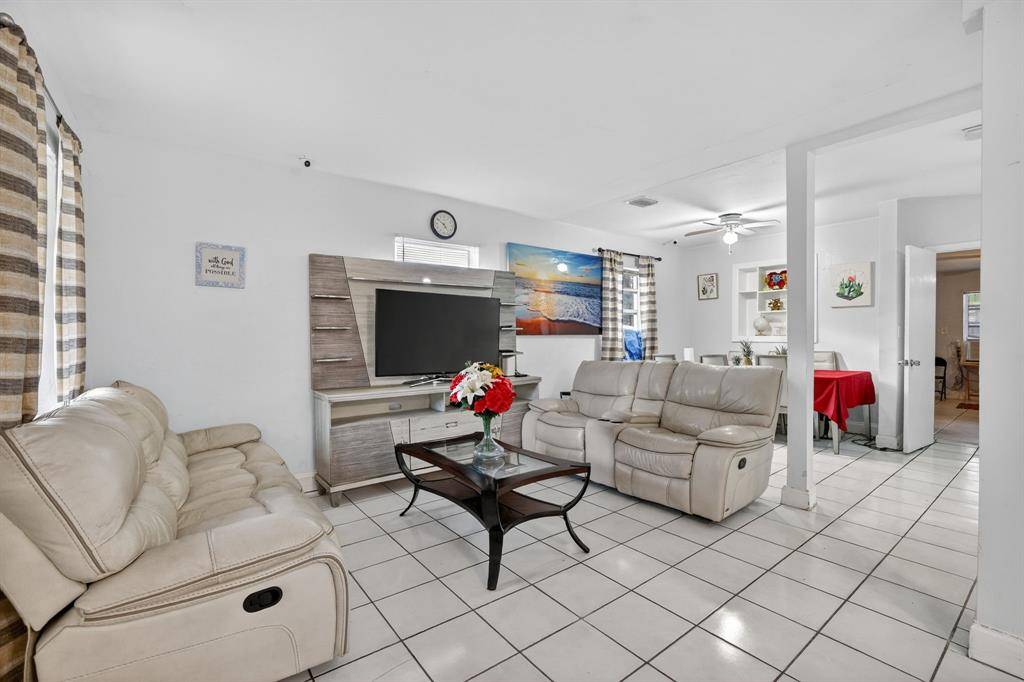 Fort Lauderdale, FL 33311,1525 NW 14th Ct