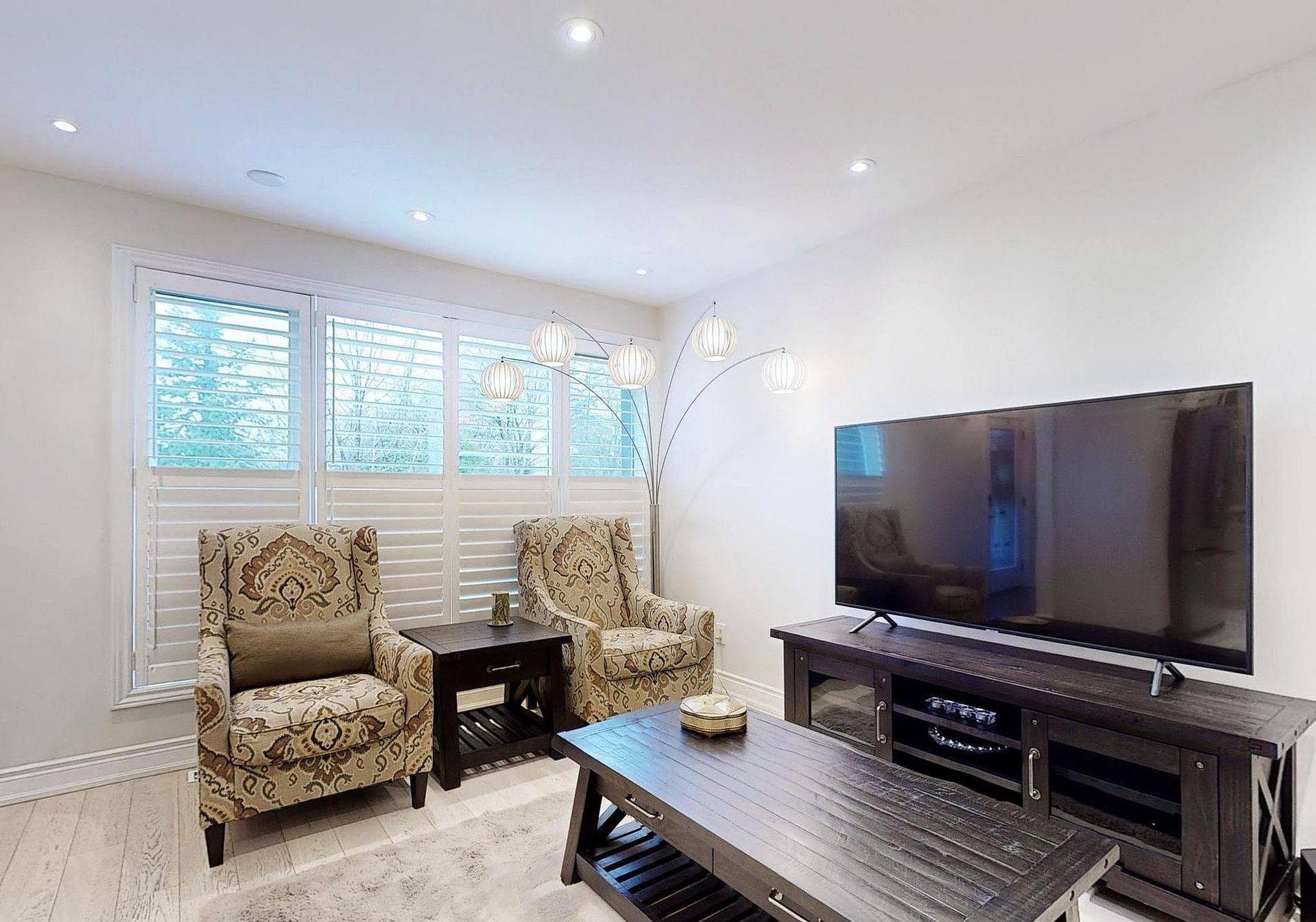 Richmond Hill, ON L4C 3J1,226 Browndale CRES #Main Floor