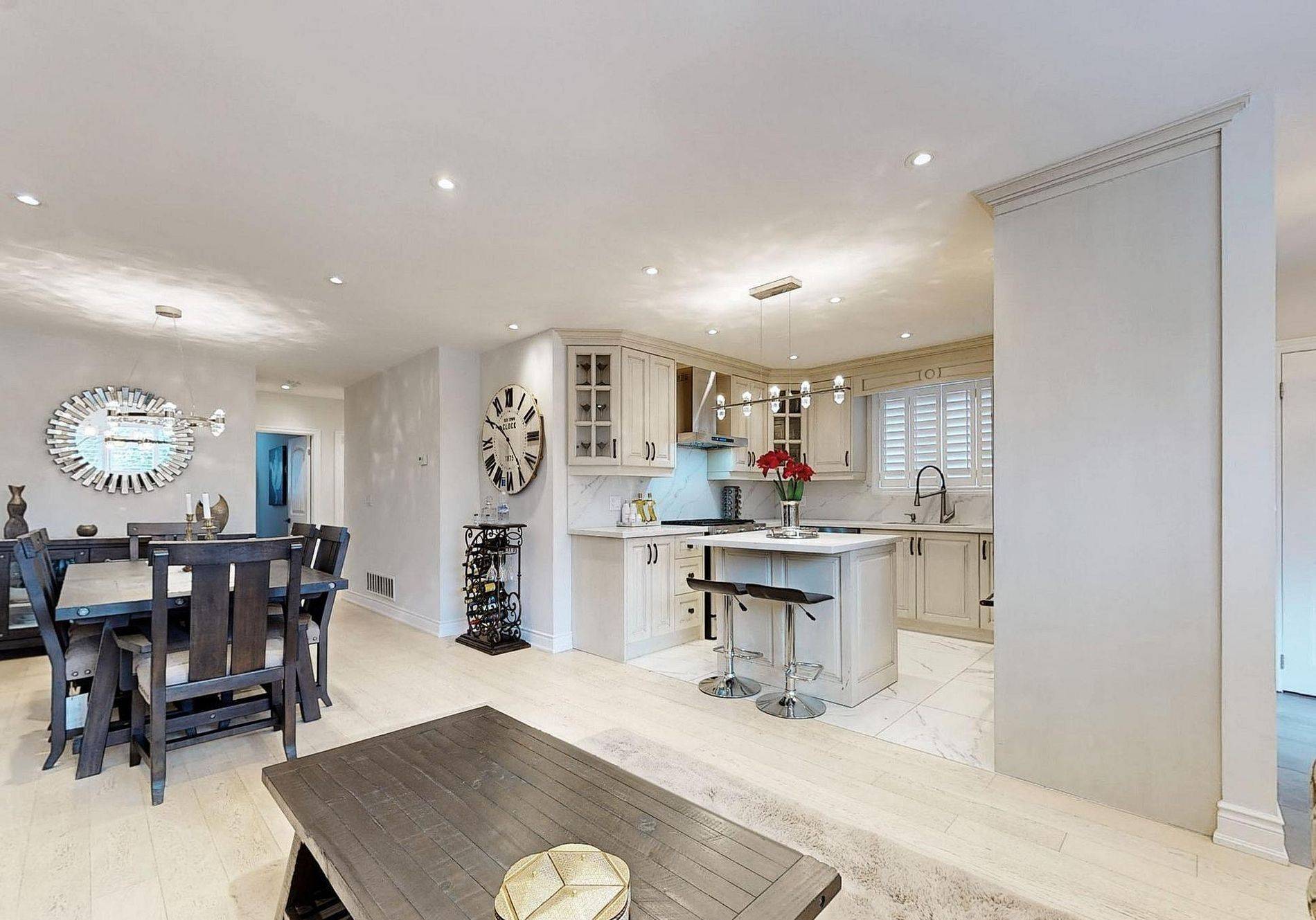 Richmond Hill, ON L4C 3J1,226 Browndale CRES #Main Floor