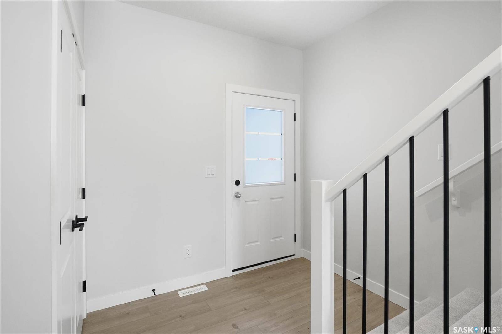 Saskatoon, SK S7V 1Y9,422 Cockcroft PLACE