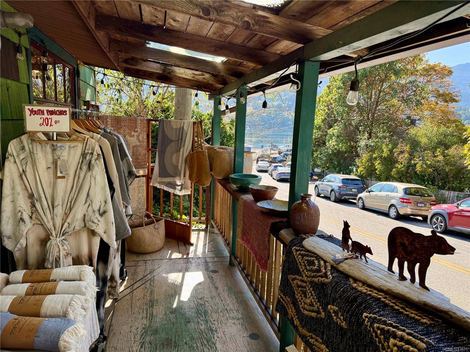 Salt Spring, BC V8K 1X6,2909 Fulford-Ganges Rd SW