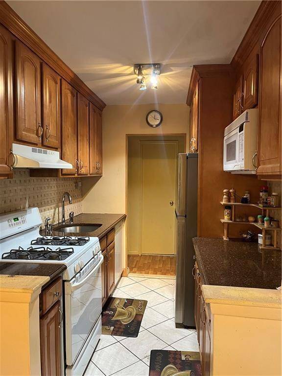 Brooklyn, NY 11235,2626 Homecrest AVE #2H