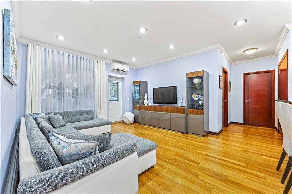 Brooklyn, NY 11235,4078 Nostrand AVE #1B