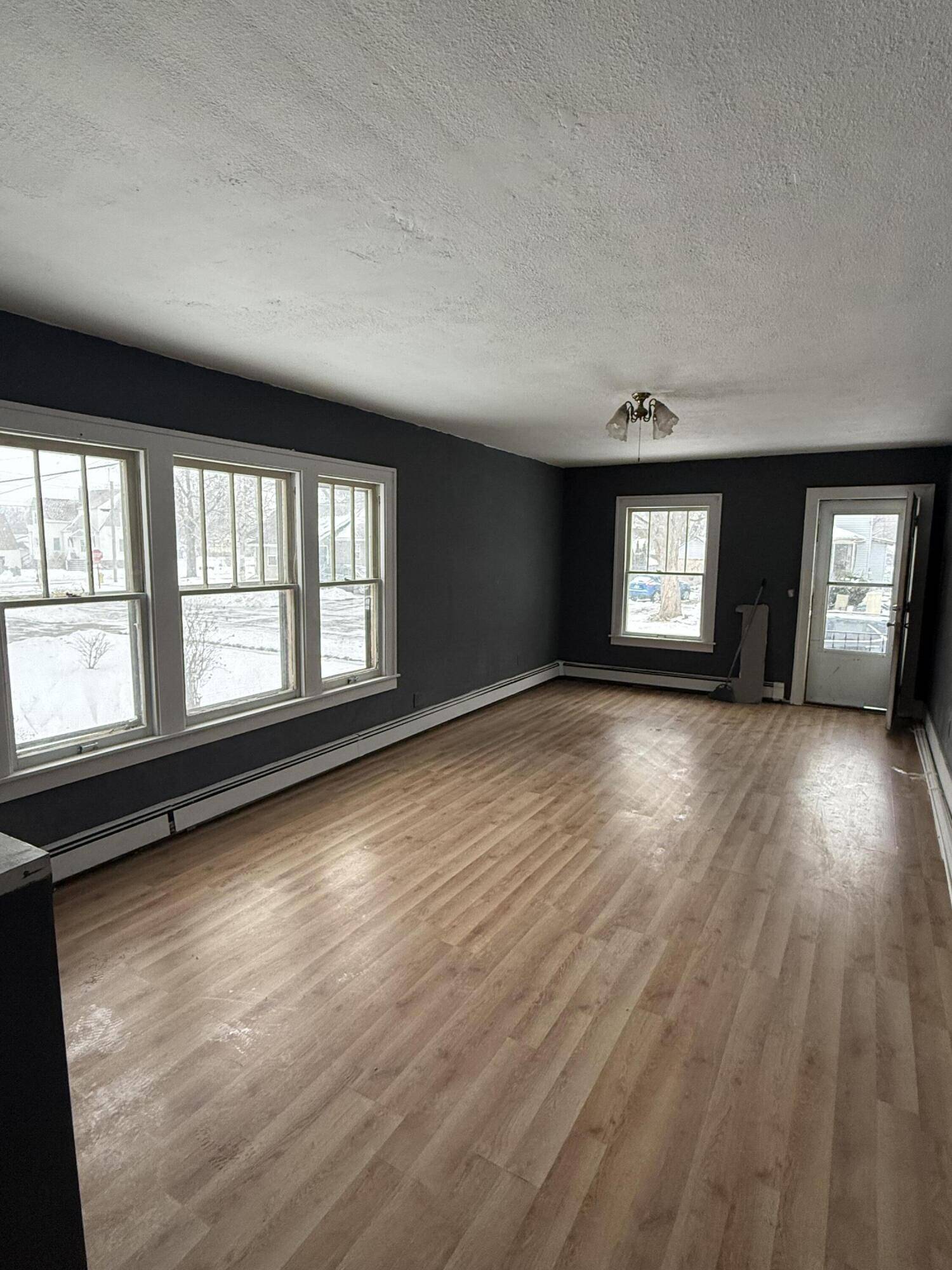 Bronson, MI 49028,227 York ST