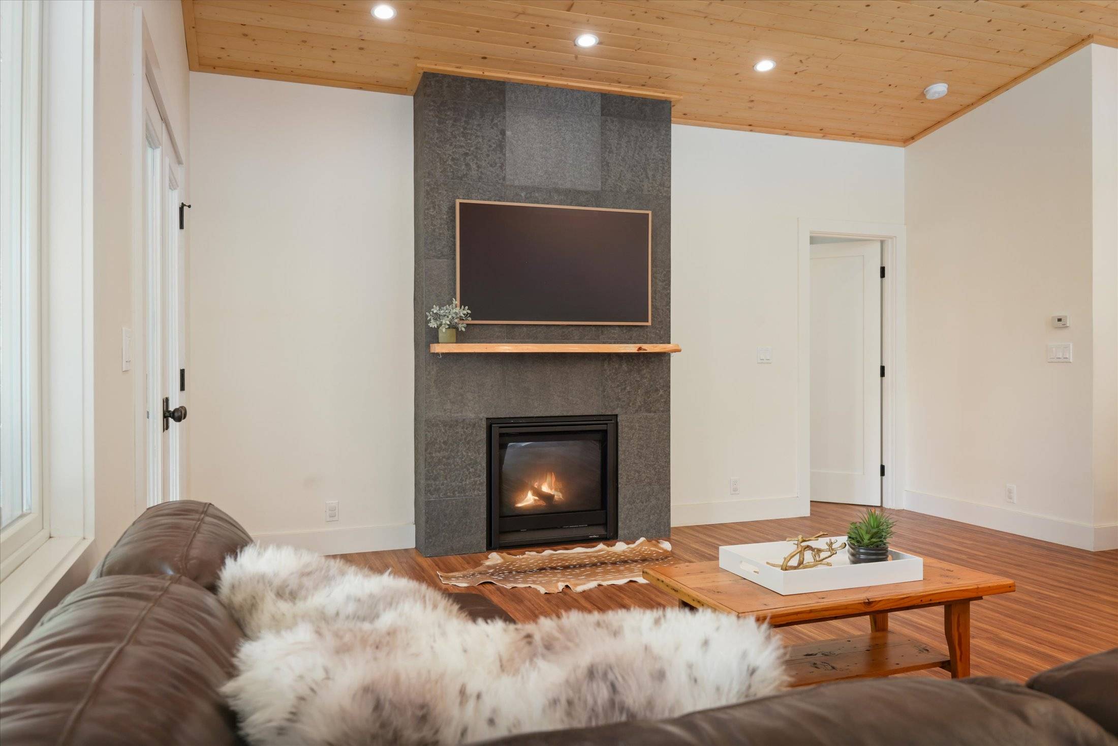 Kailua-kona, HI 96740,73-2085 KALOKO DR