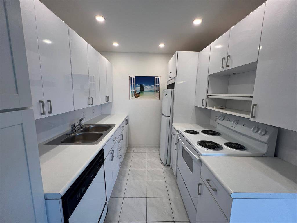 Deerfield Beach, FL 33442,4053 Harwood E #4053