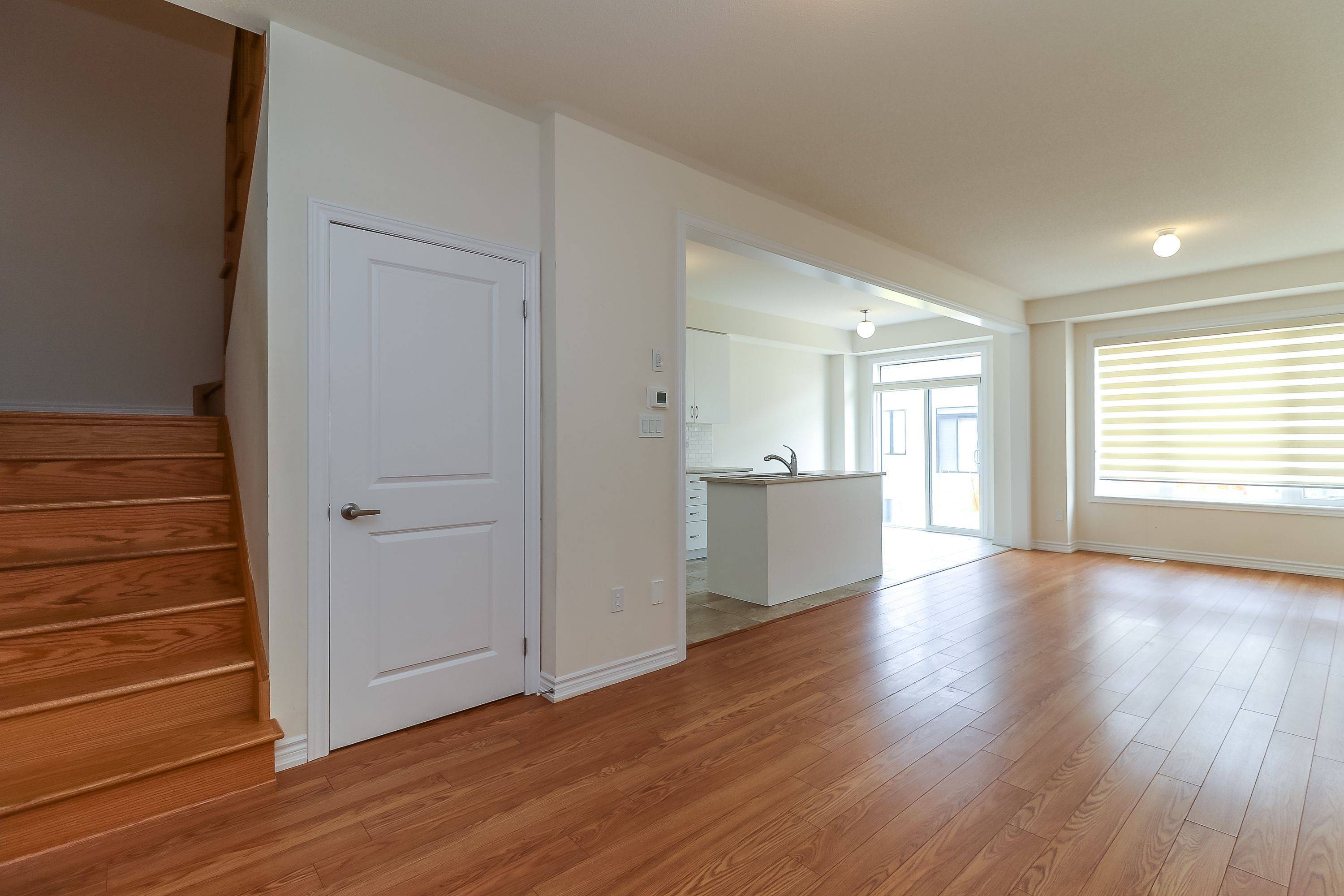 Barrie, ON L9J 0W7,6 Durham AVE