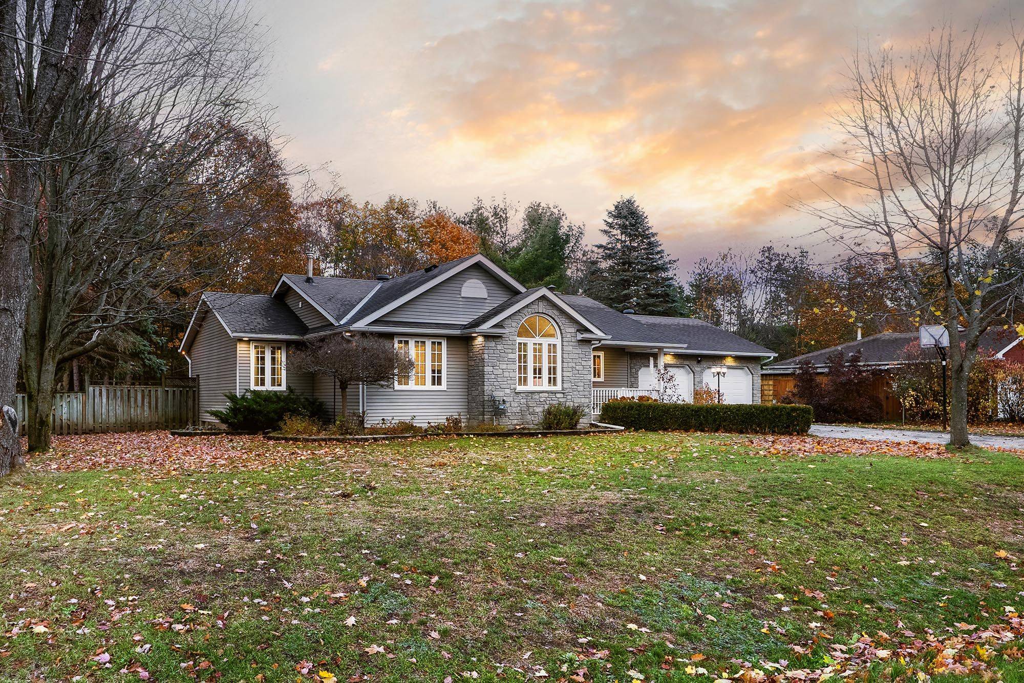 Tiny, ON L0L 2T0,21 Maryjane RD