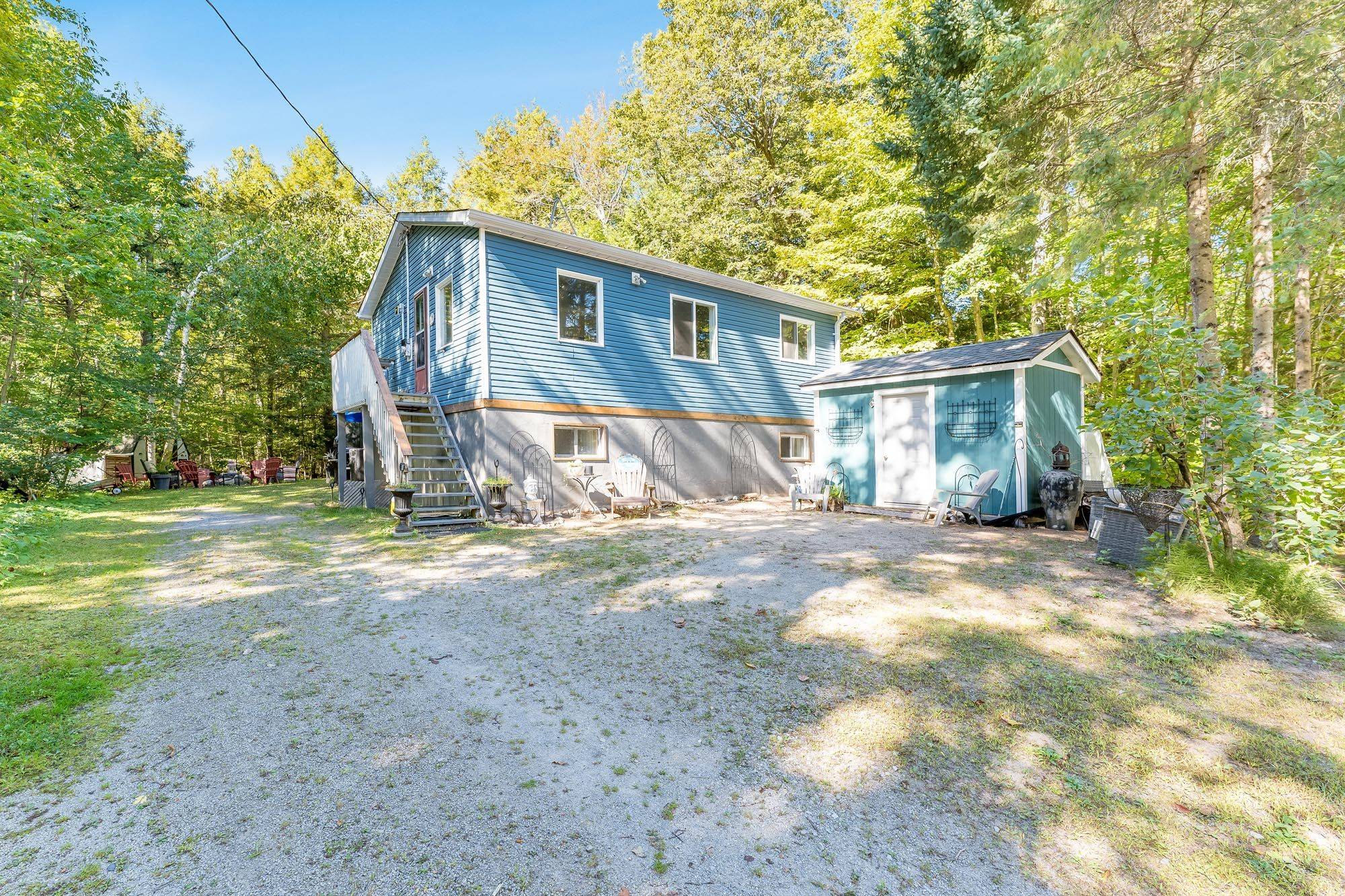 Tiny, ON L9M 0C6,43 Manitou Crescent N/A