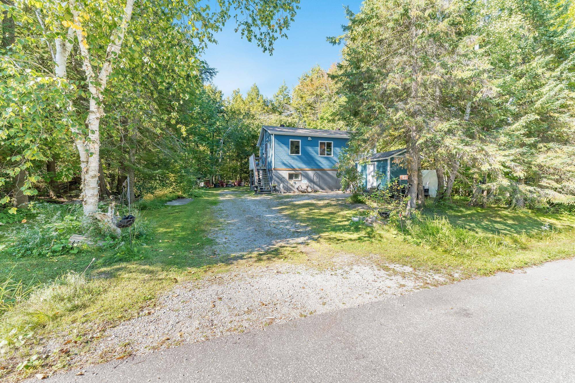 Tiny, ON L9M 0C6,43 Manitou Crescent N/A