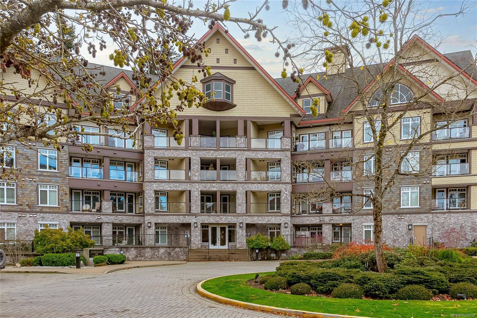 Langford, BC V9B 0C9,1375 Bear Mountain Pkwy #216