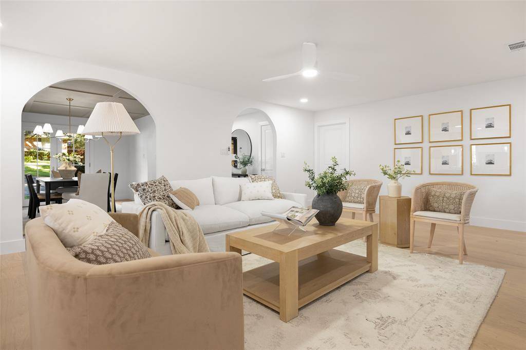 Dallas, TX 75238,9628 Dartridge Drive