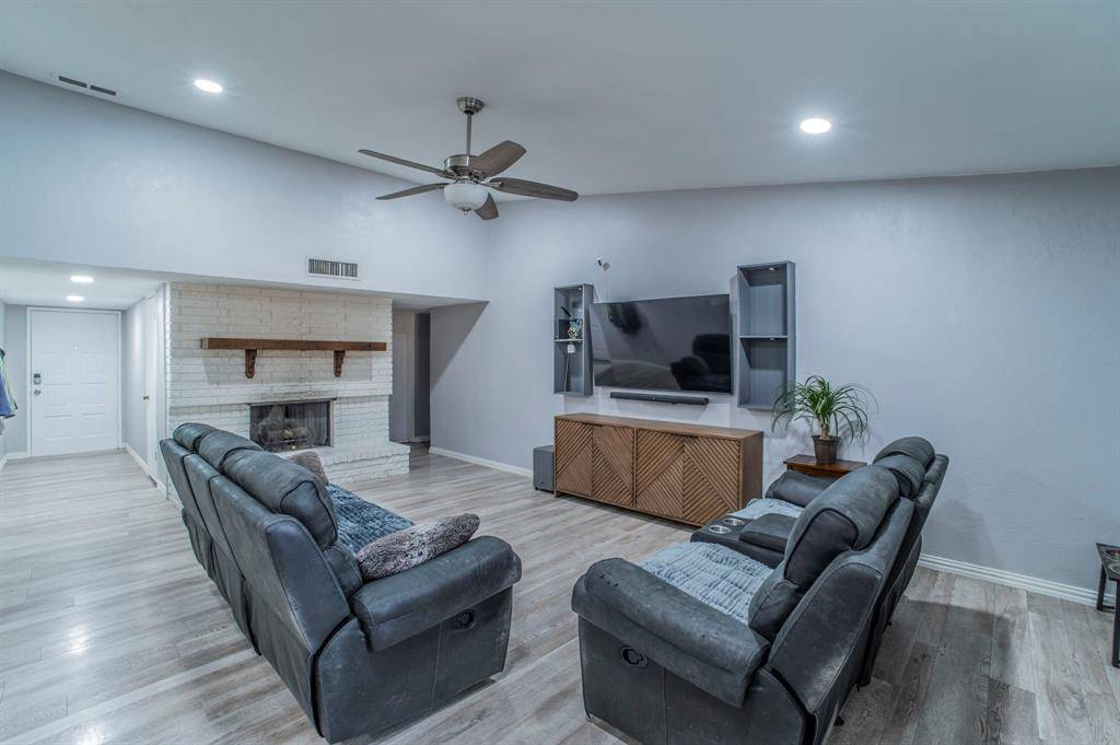 Rowlett, TX 75089,6017 Mimosa Lane