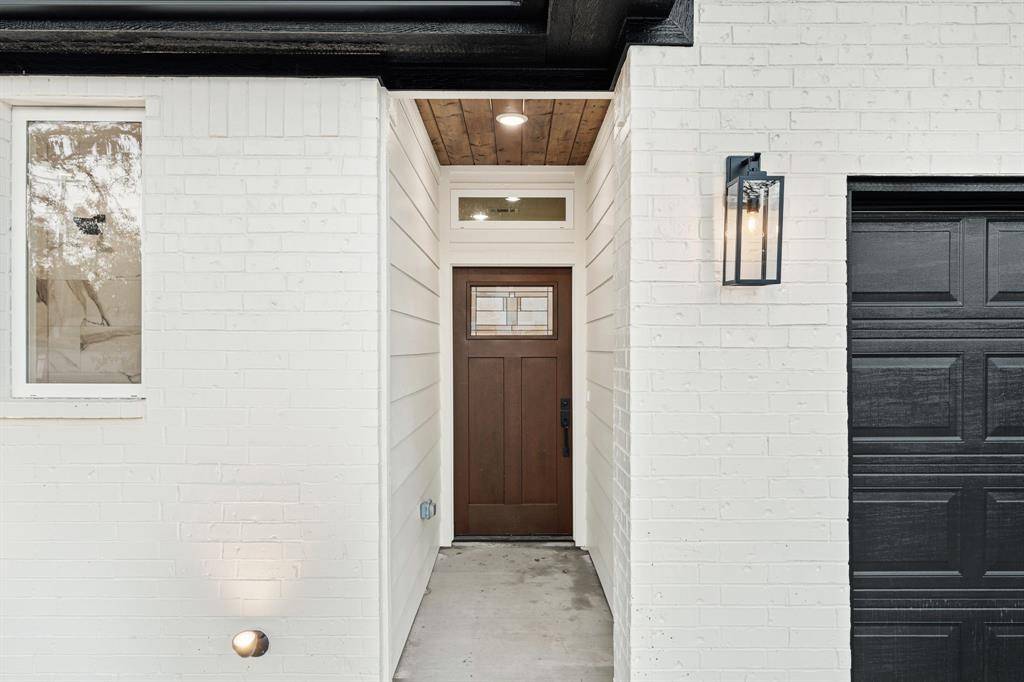 Granbury, TX 76048,5901 S LAKESIDE HILLS Court