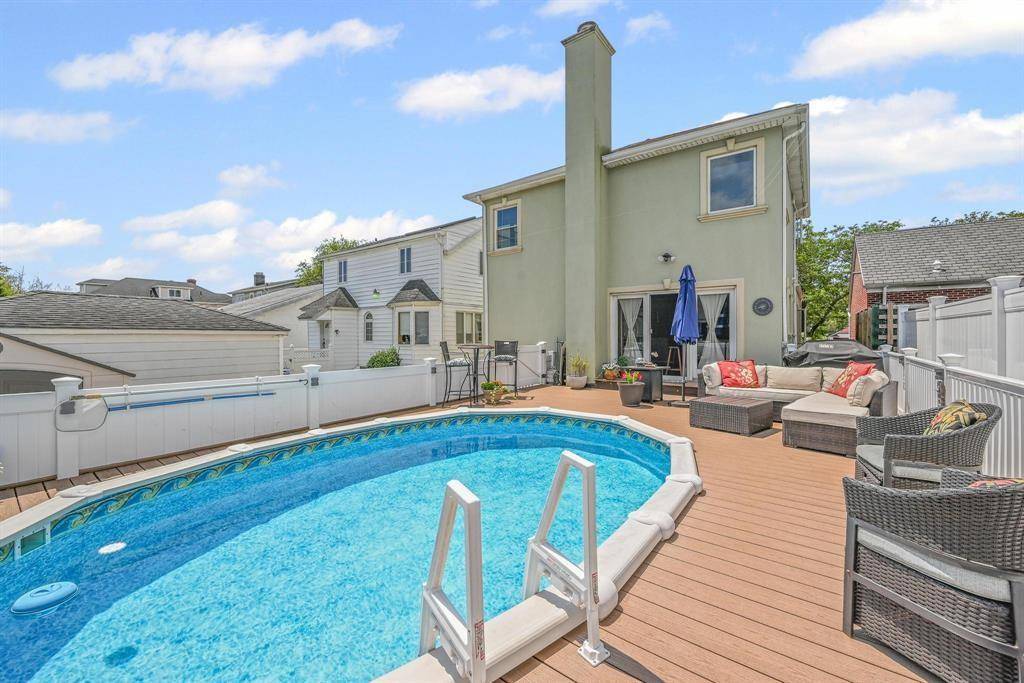 Queens, NY 11694,456 Beach 145th ST