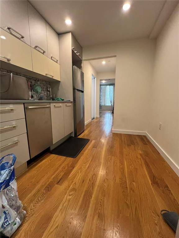 Brooklyn, NY 11214,8629 Bay Pkwy #2G