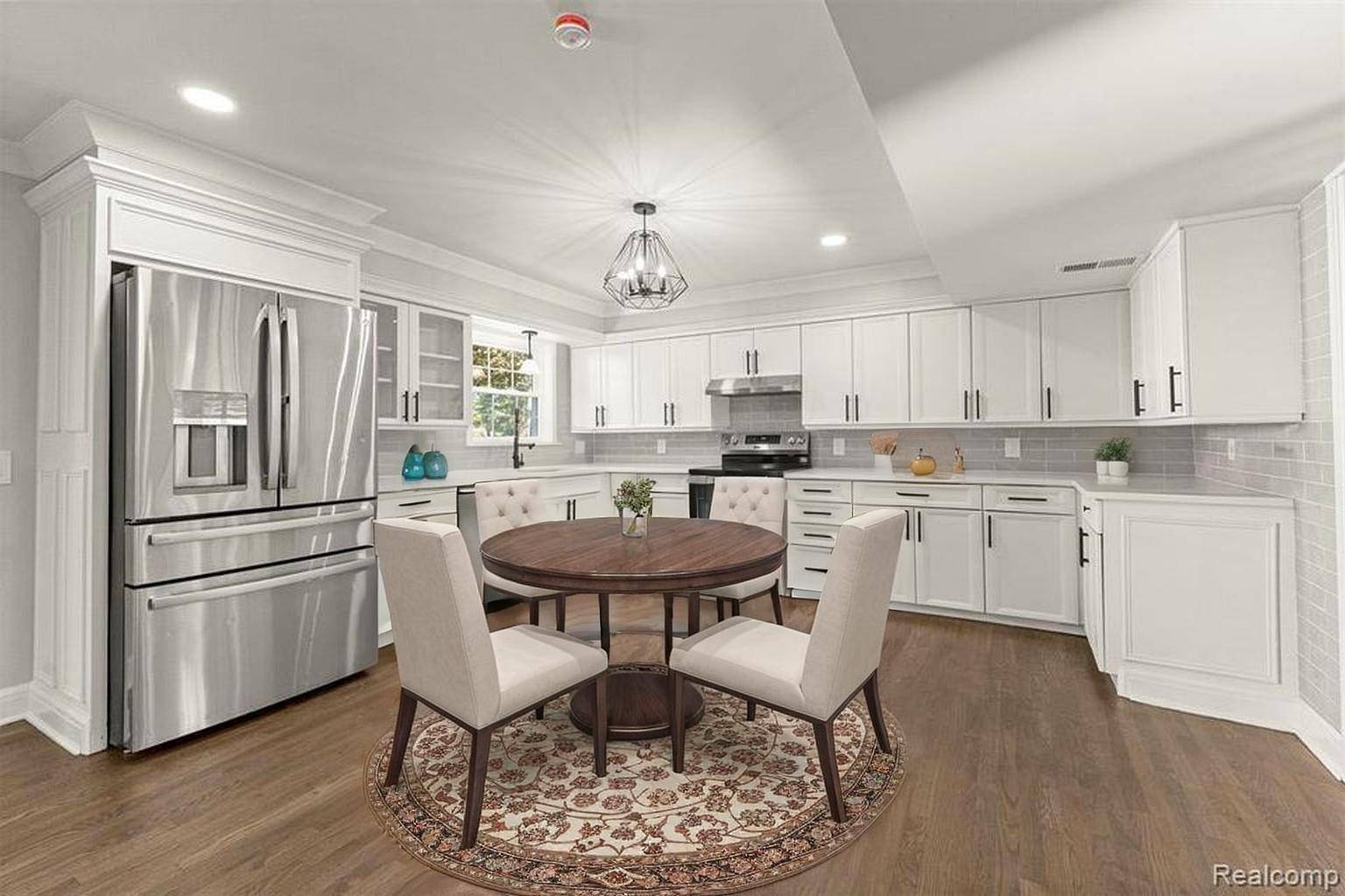 Trenton, MI 48183,3158 Lafayette DR