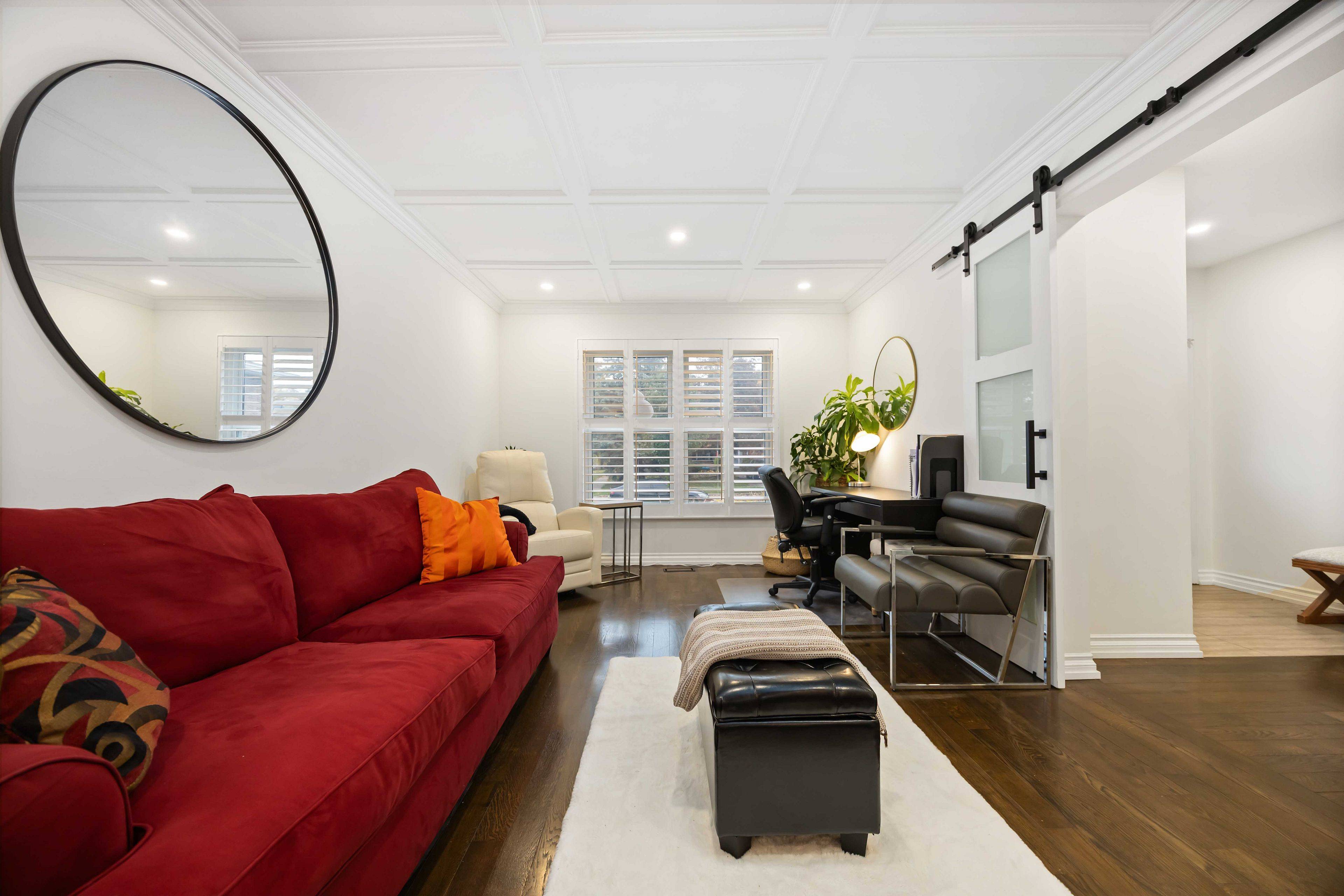 Newmarket, ON L3Y 7W2,93 Stiver DR