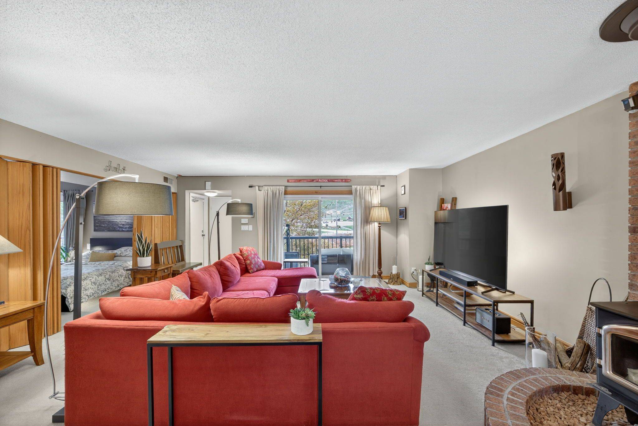 Oro-medonte, ON L4M 4Y8,1102 Horseshoe Valley RD W #312