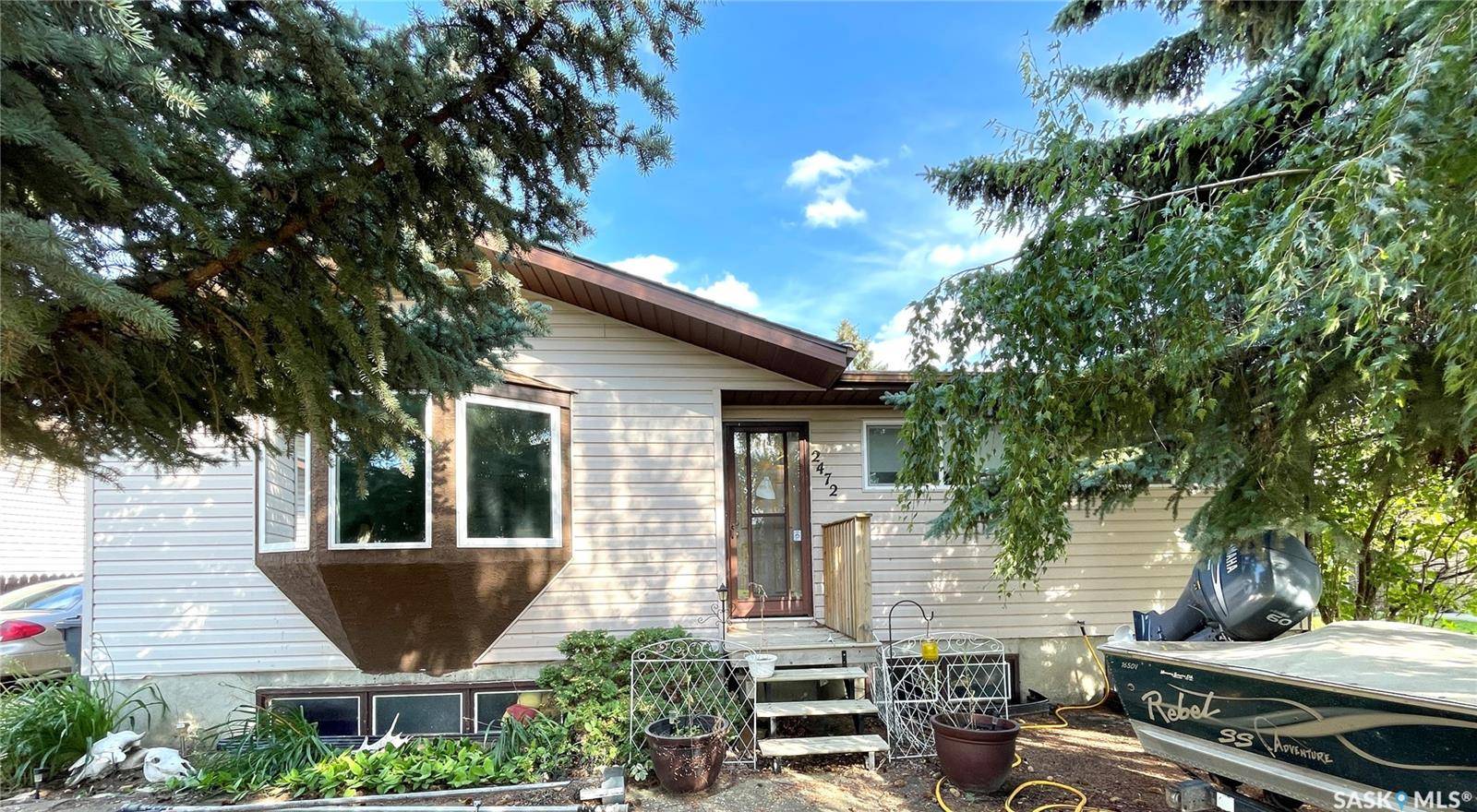 North Battleford, SK S9A 3R3,2472 Ross CRESCENT