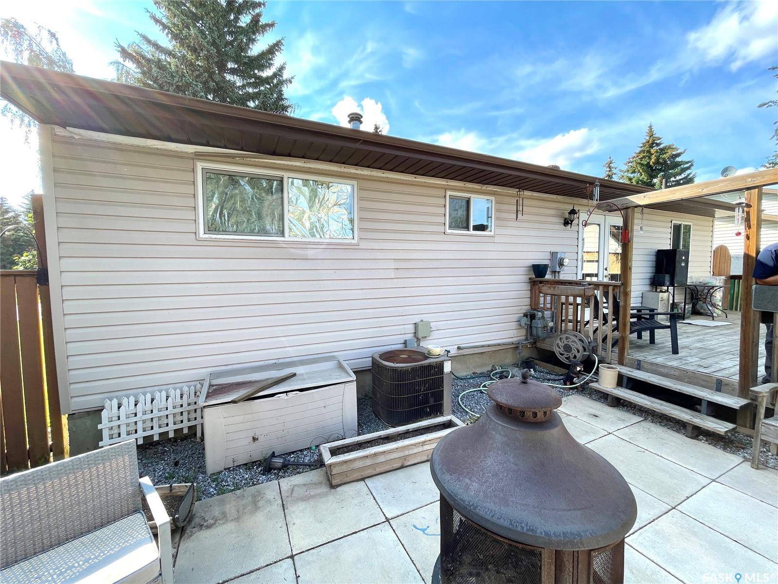 North Battleford, SK S9A 3R3,2472 Ross CRESCENT
