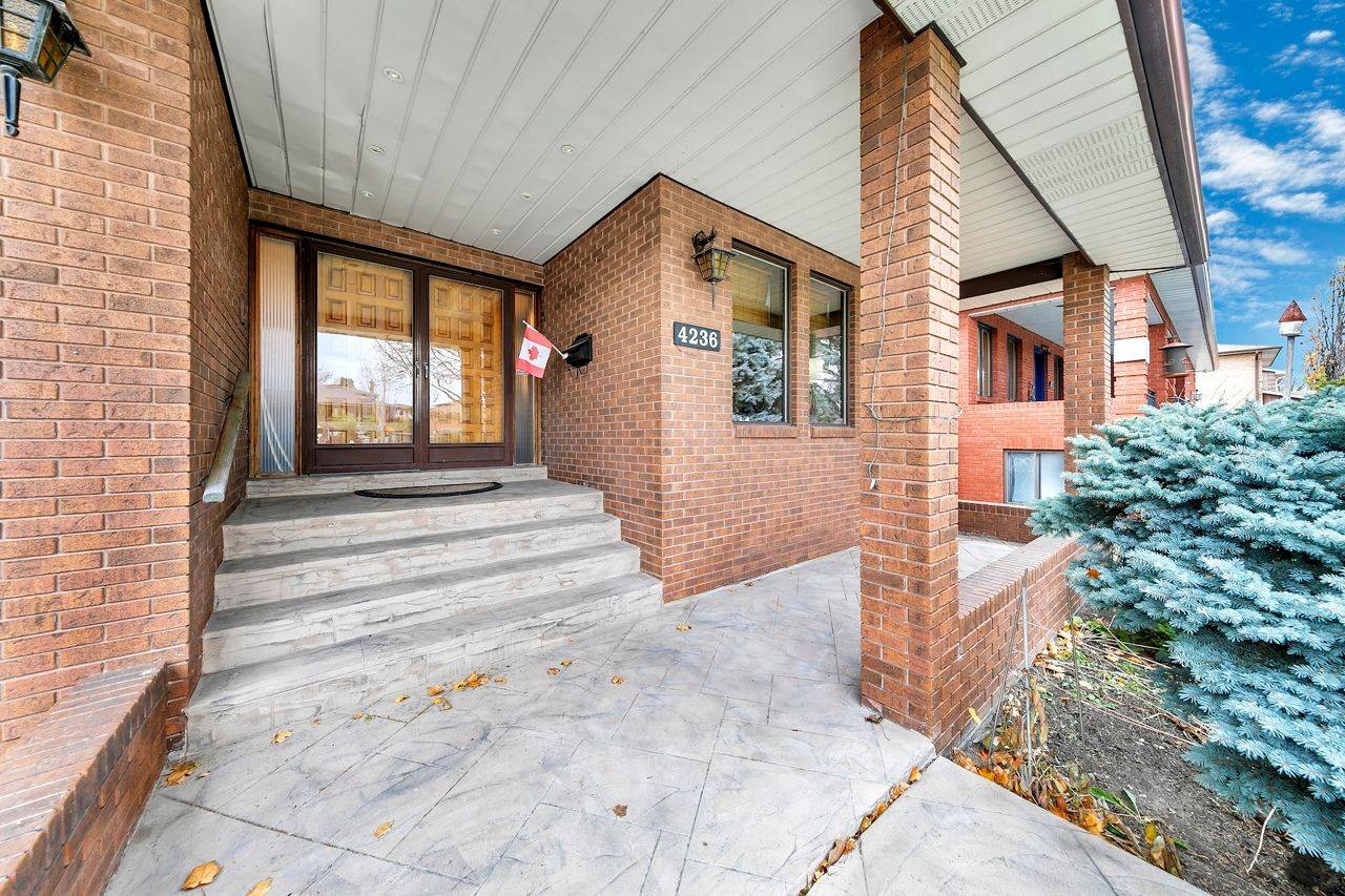 Mississauga, ON L4W 1L7,4236 Rockwood RD