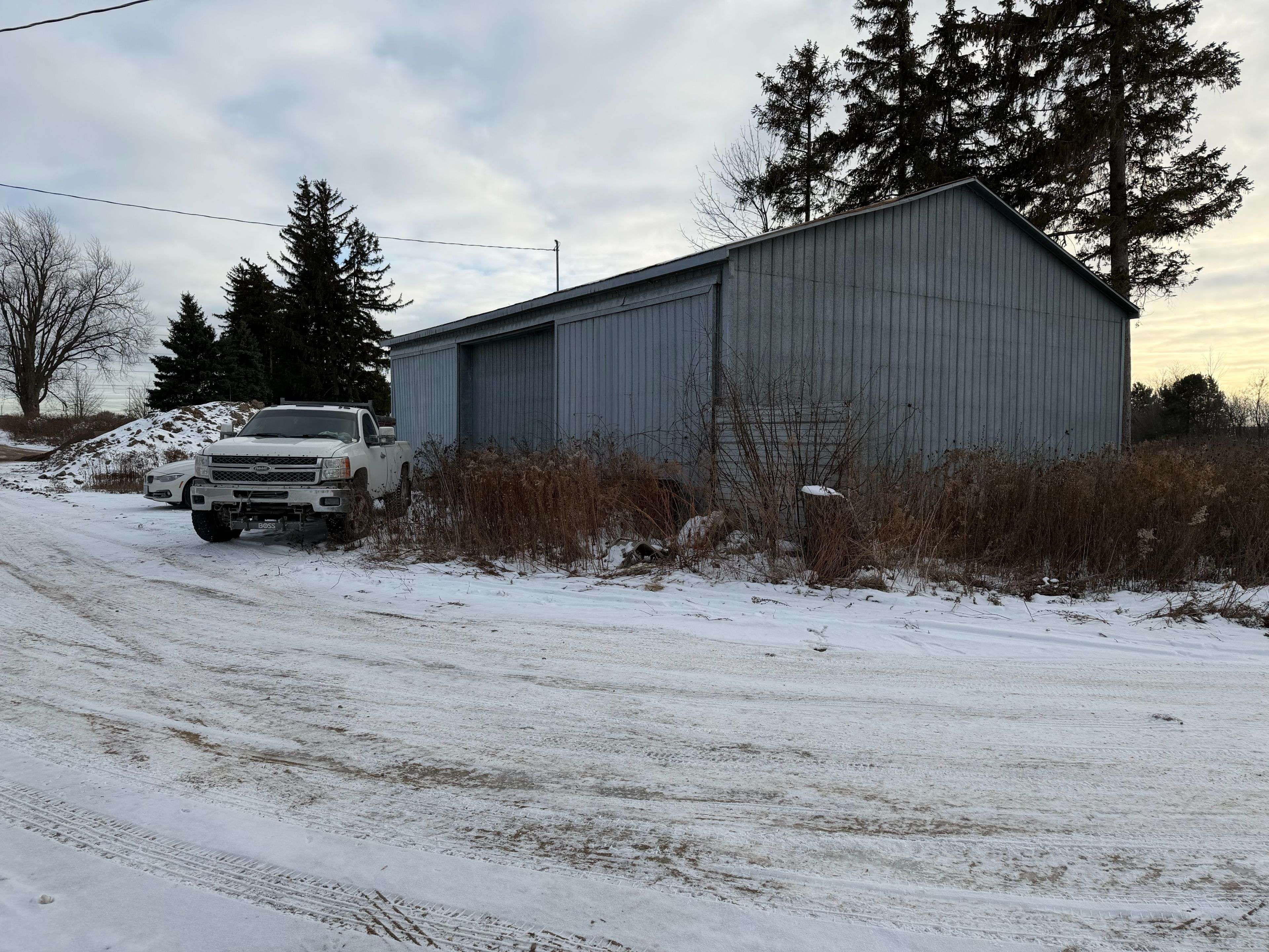 Halton Hills, ON L0P 1E0,13571 Steeles AVE