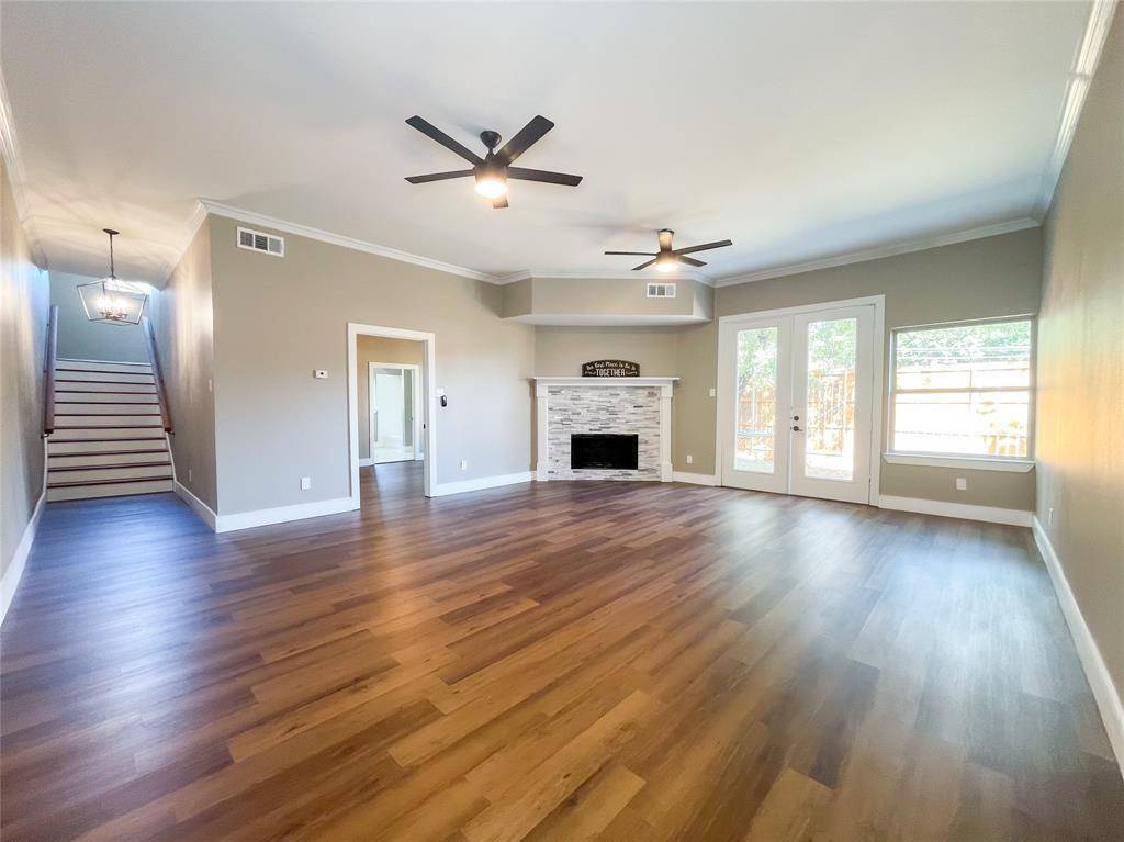 Dallas, TX 75228,2249 Larry Drive