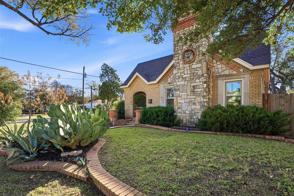 Dallas, TX 75224,1102 Brunner Avenue