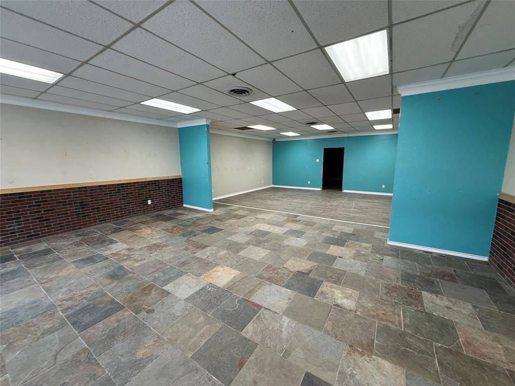 Cross Plains, TX 76443,117 N Main Street