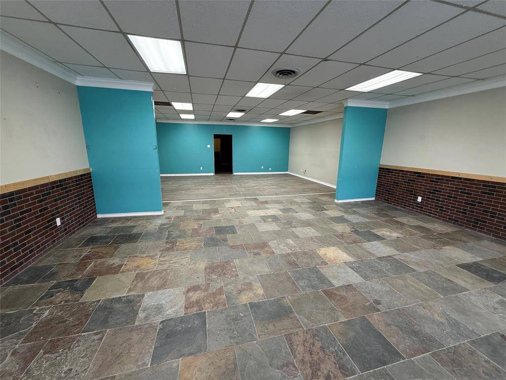 Cross Plains, TX 76443,117 N Main Street