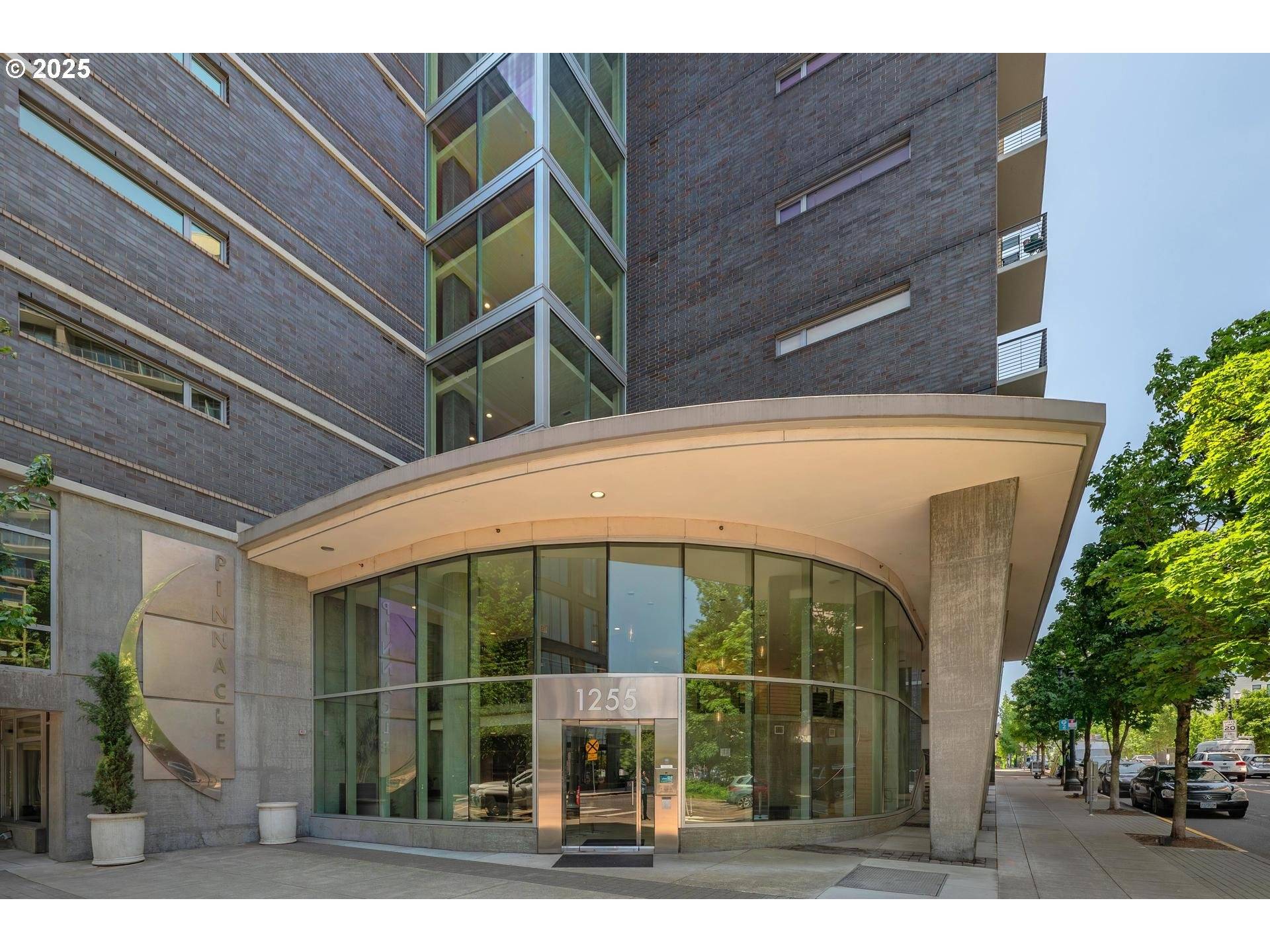 Portland, OR 97209,1255 NW 9TH AVE #1305