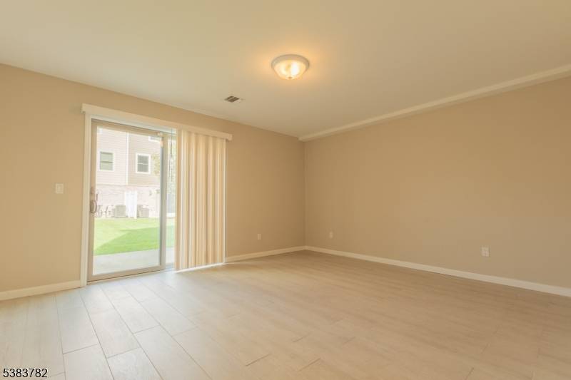 Hackensack City, NJ 07601,246 James St