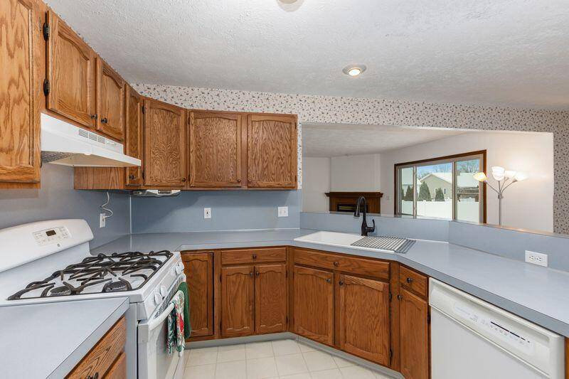 Wyoming, MI 49418,5075 Windybrook DR SW