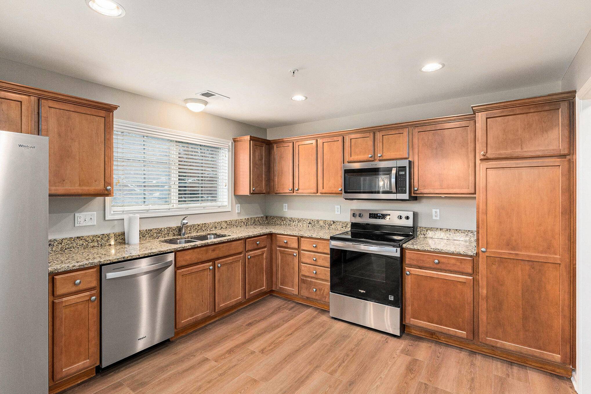 Novi, MI 48377,28541 Carlton Way DR