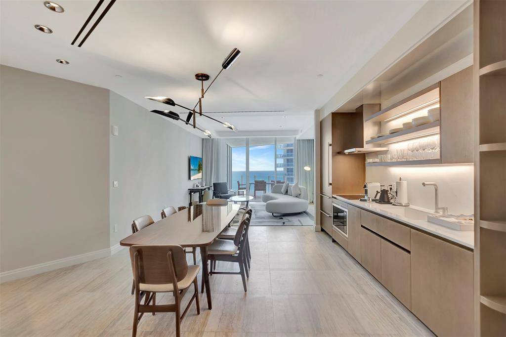 Fort Lauderdale, FL 33304,525 N Fort Lauderdale Beach Blvd #1607