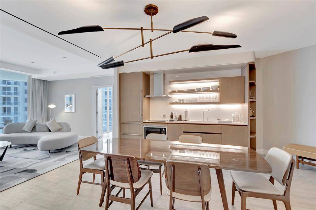 Fort Lauderdale, FL 33304,525 N Fort Lauderdale Beach Blvd #1607