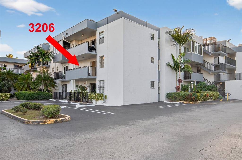 Miami, FL 33145,2465 SW 18th Ave #3206