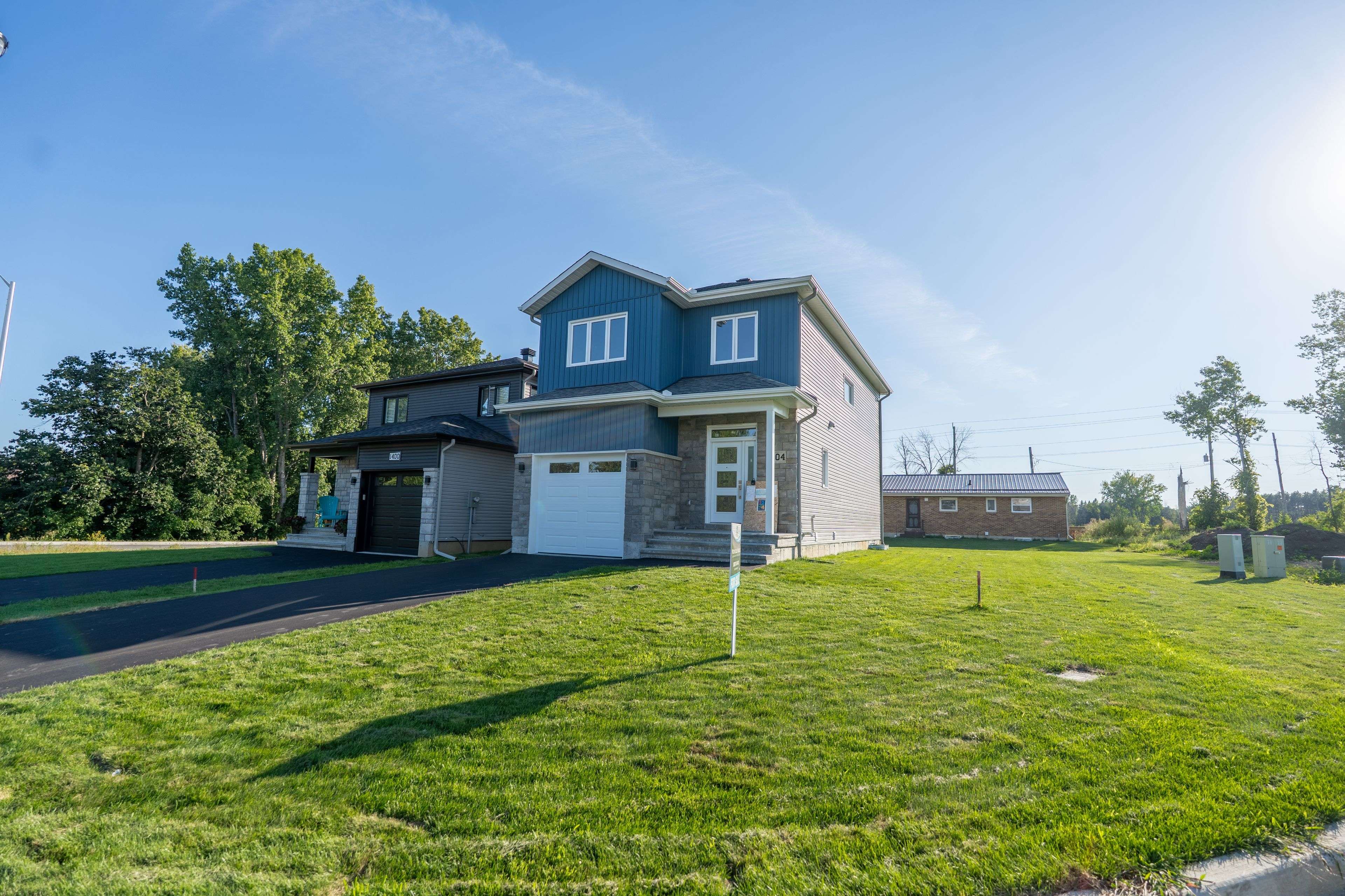 Cornwall, ON K6J 0C5,1404 Caroline CT