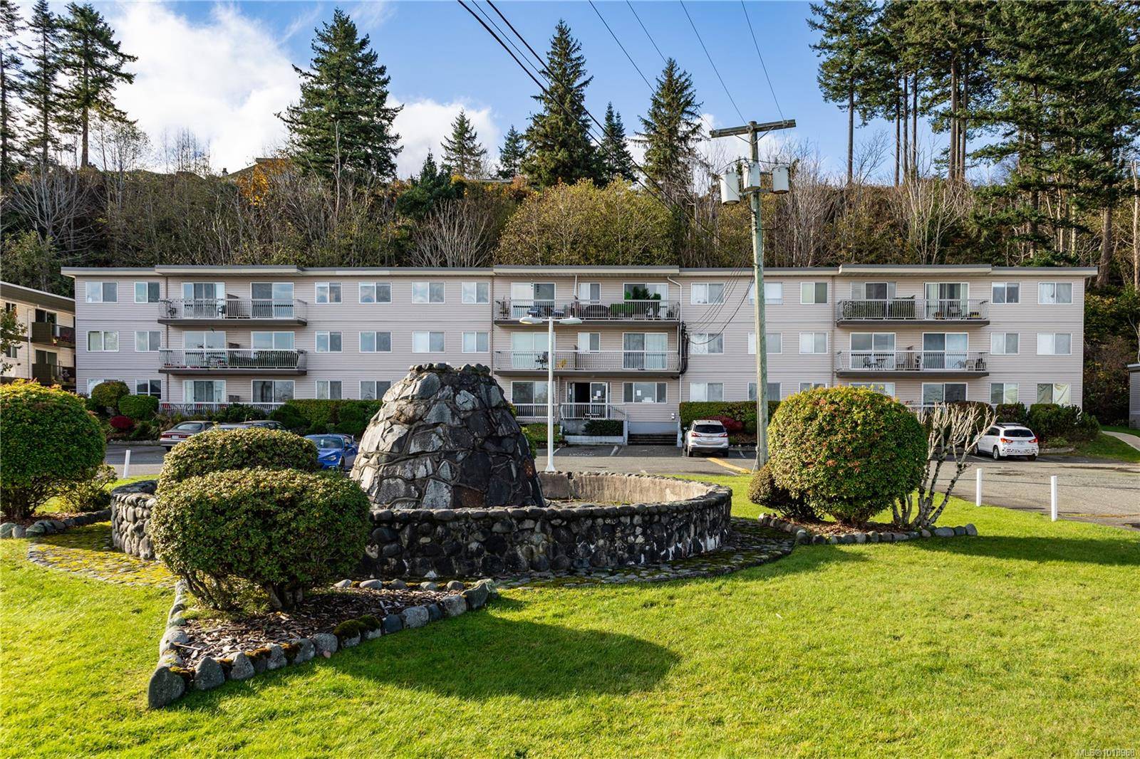 Campbell River, BC V9W 1B1,940 Island Hwy S #15