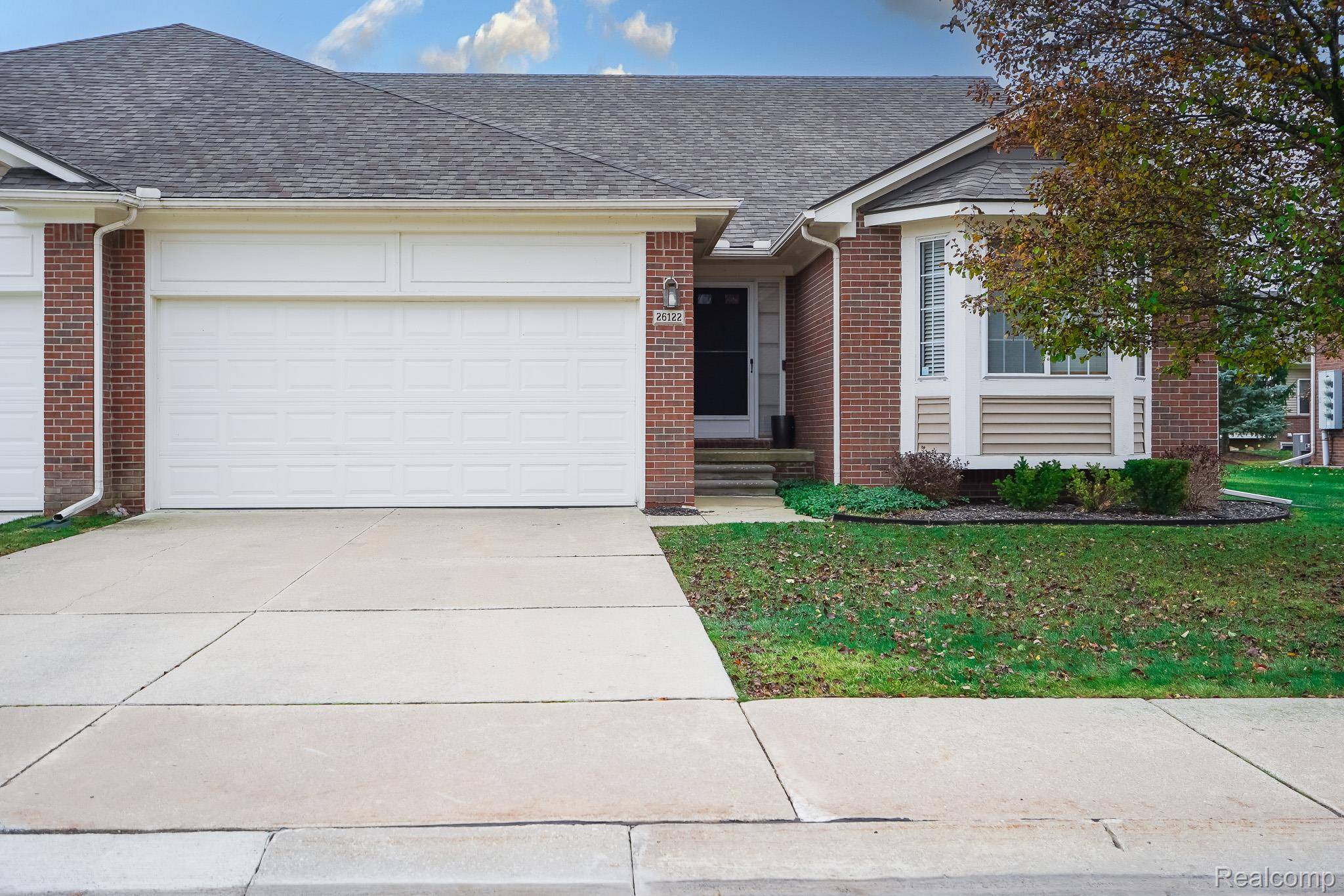 New Baltimore, MI 48051,26122 Joanne Smith LN